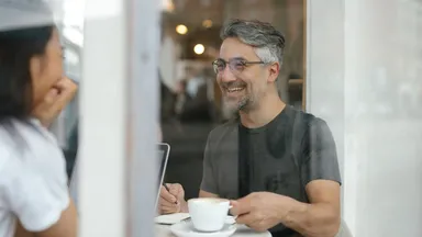 A bookkeeper meeting with a client